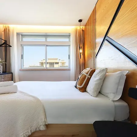 Airport Earth By Homing *