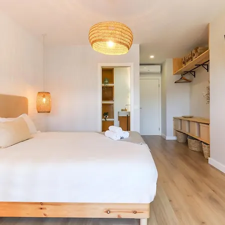 Airport Earth By Homing *