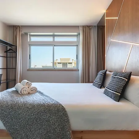 Airport Earth By Homing Konukevi *