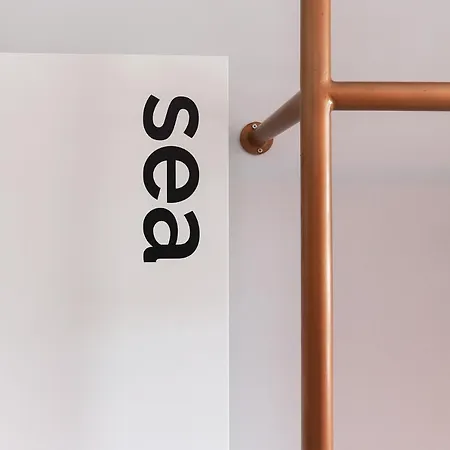 Airport Earth By Homing *