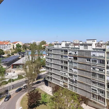 Airport Earth By Homing *