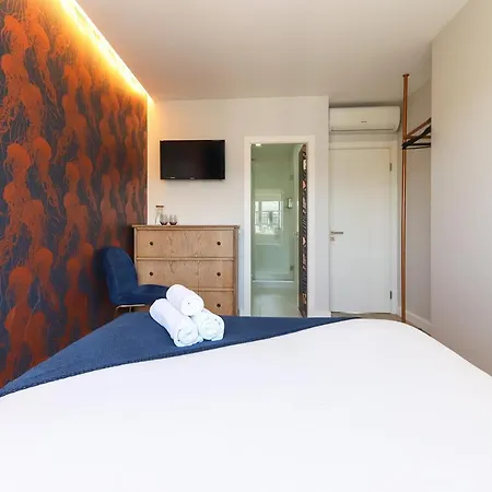 Airport Earth By Homing Πανσιόν *